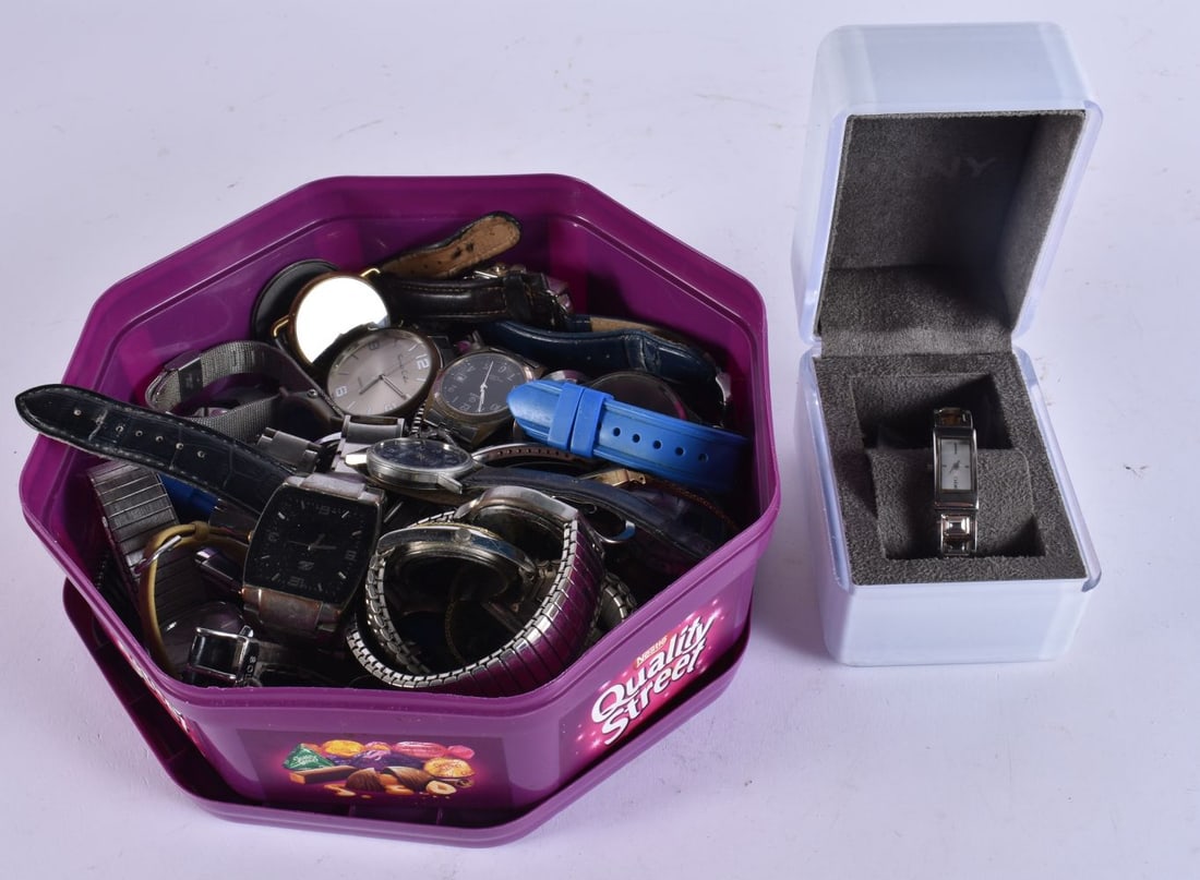 ASSORTED WRIST WATCHES. (qty): ASSORTED WRIST WATCHES. (qty)