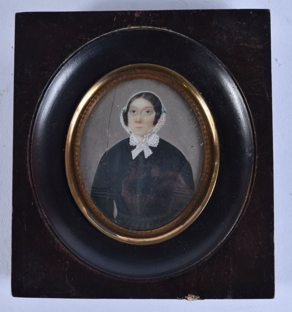 A 19TH CENTURY ENGLISH WATERCOLOUR. 14.25 cm x 13 cm, image 6.5 cm wide.: A 19TH CENTURY ENGLISH WATERCOLOUR. 14.25 cm x 13 cm, image 6.5 cm wide.