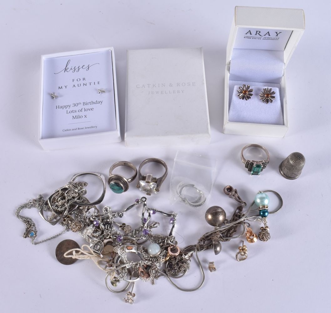 ASSORTED SILVER JEWELLERY etc. 85 grams approx. (qty): ASSORTED SILVER JEWELLERY etc. 85 grams approx. (qty)