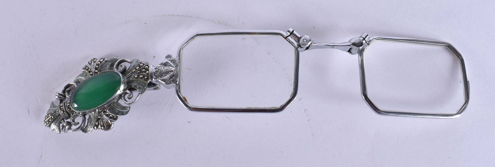 A PAIR OF LORGNETTES. 9 cm extended.: A PAIR OF LORGNETTES. 9 cm extended.