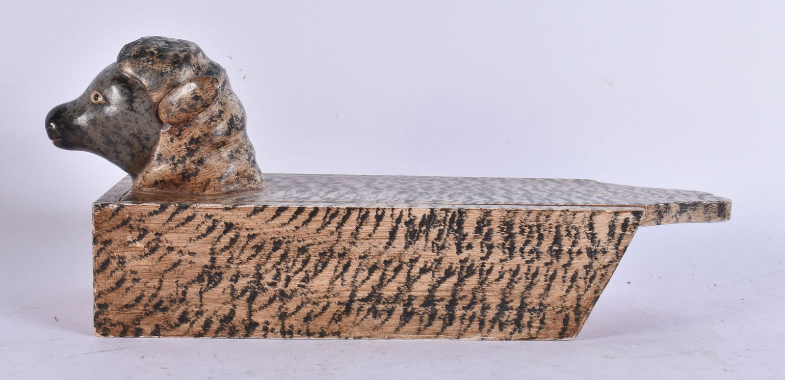 AN UNUSUAL FOLK ART CARVED AND PAINTED WOOD SHEEP BOX AND COVER. 25 cm wide.: AN UNUSUAL FOLK ART CARVED AND PAINTED WOOD SHEEP BOX AND COVER. 25 cm wide.