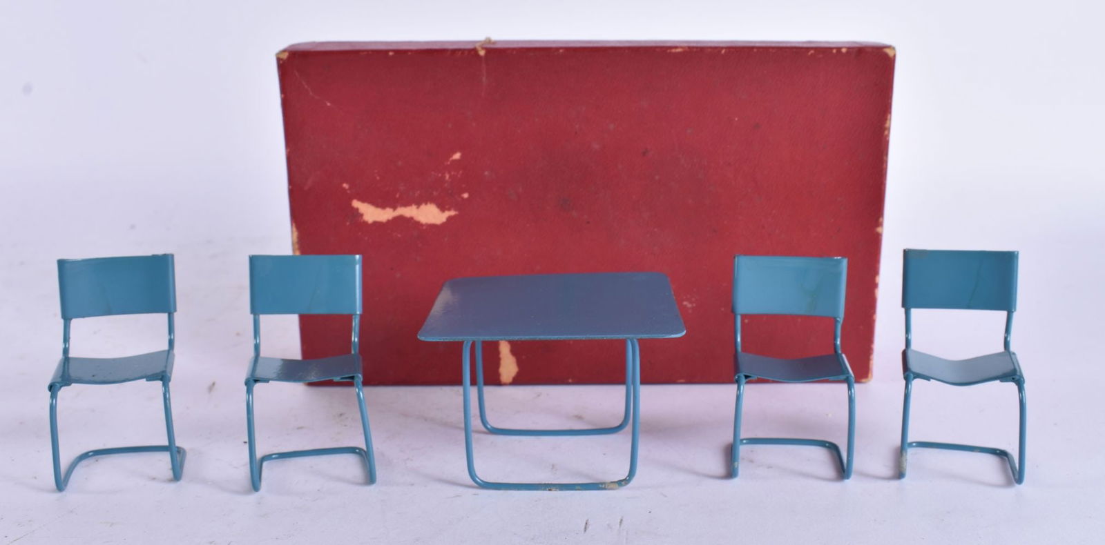 A CHARMING VINTAGE MINIATURE TABLE AND CHAIRS. Box 18cm x 10cm.: A CHARMING VINTAGE MINIATURE TABLE AND CHAIRS. Box 18cm x 10cm.