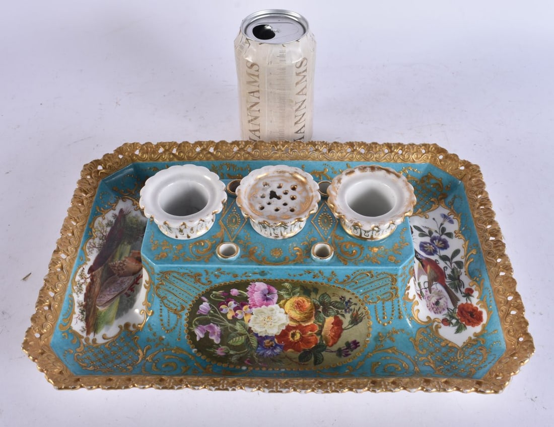 A FINE AND LARGE 19TH CENTURY FRENCH JACOB PETIT PORCELAIN DESK STAND painted with shells, birds and: A FINE AND LARGE 19TH CENTURY FRENCH JACOB PETIT PORCELAIN DESK STAND painted with shells, birds and flowers. 32 cm x 20 cm.