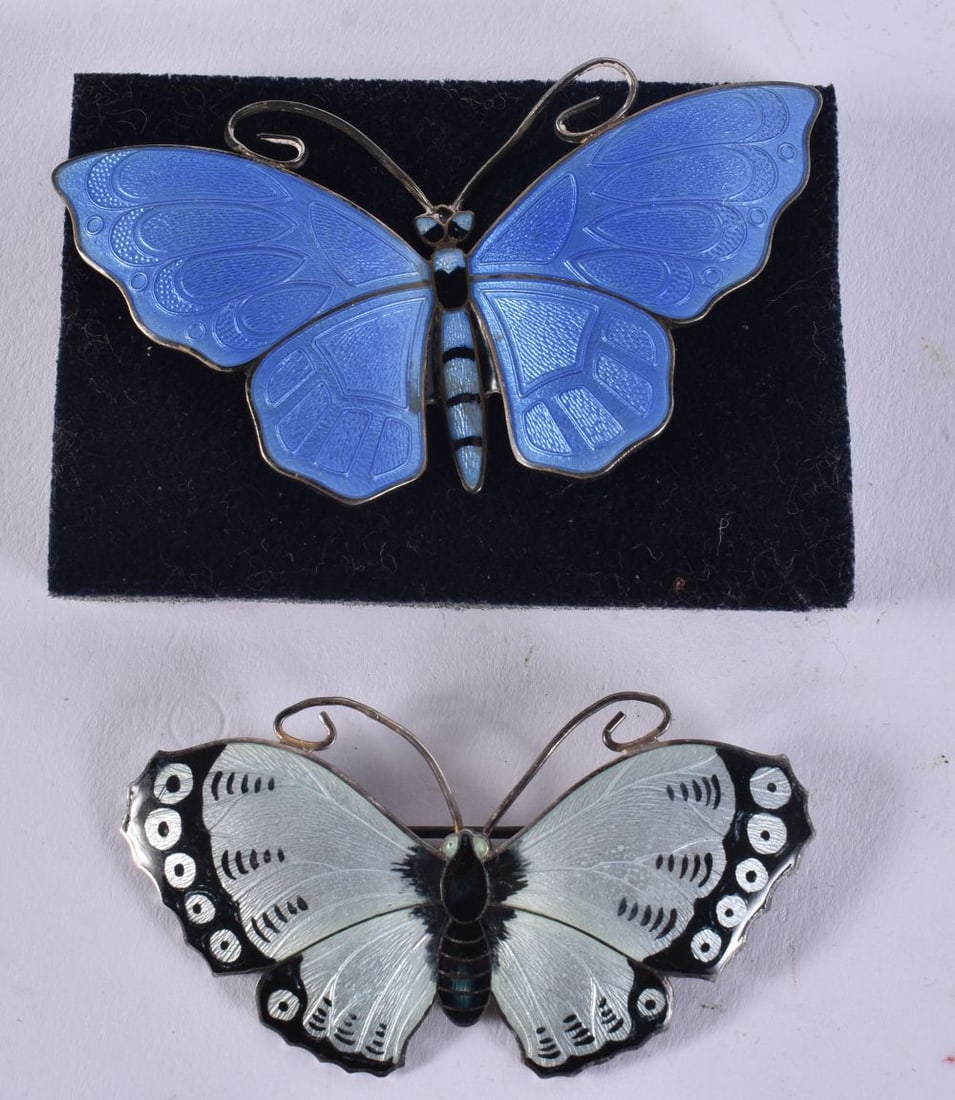 TWO ART DECO SILVER AND ENAMEL BUTTERFLY BROOCHES. 52 grams. Largest 7 cm wide. (2): TWO ART DECO SILVER AND ENAMEL BUTTERFLY BROOCHES. 52 grams. Largest 7 cm wide. (2)
