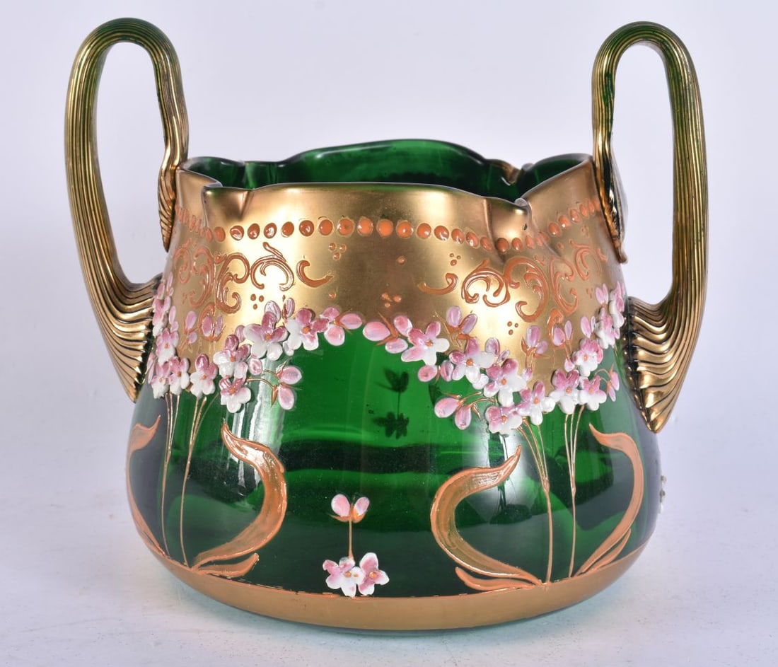 AN ART NOUVEAU AUSTRIAN BOHEMIAN ENAMELLED GLASS VASE possibly Loetz. 16.5 cm wide.: AN ART NOUVEAU AUSTRIAN BOHEMIAN ENAMELLED GLASS VASE possibly Loetz. 16.5 cm wide.