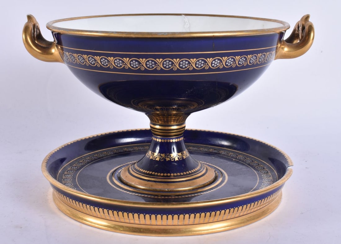 AN ANTIQUE SEVRES PORCELAIN BOWL ON STAND. 17 cm wide. (2) (1 of 5)