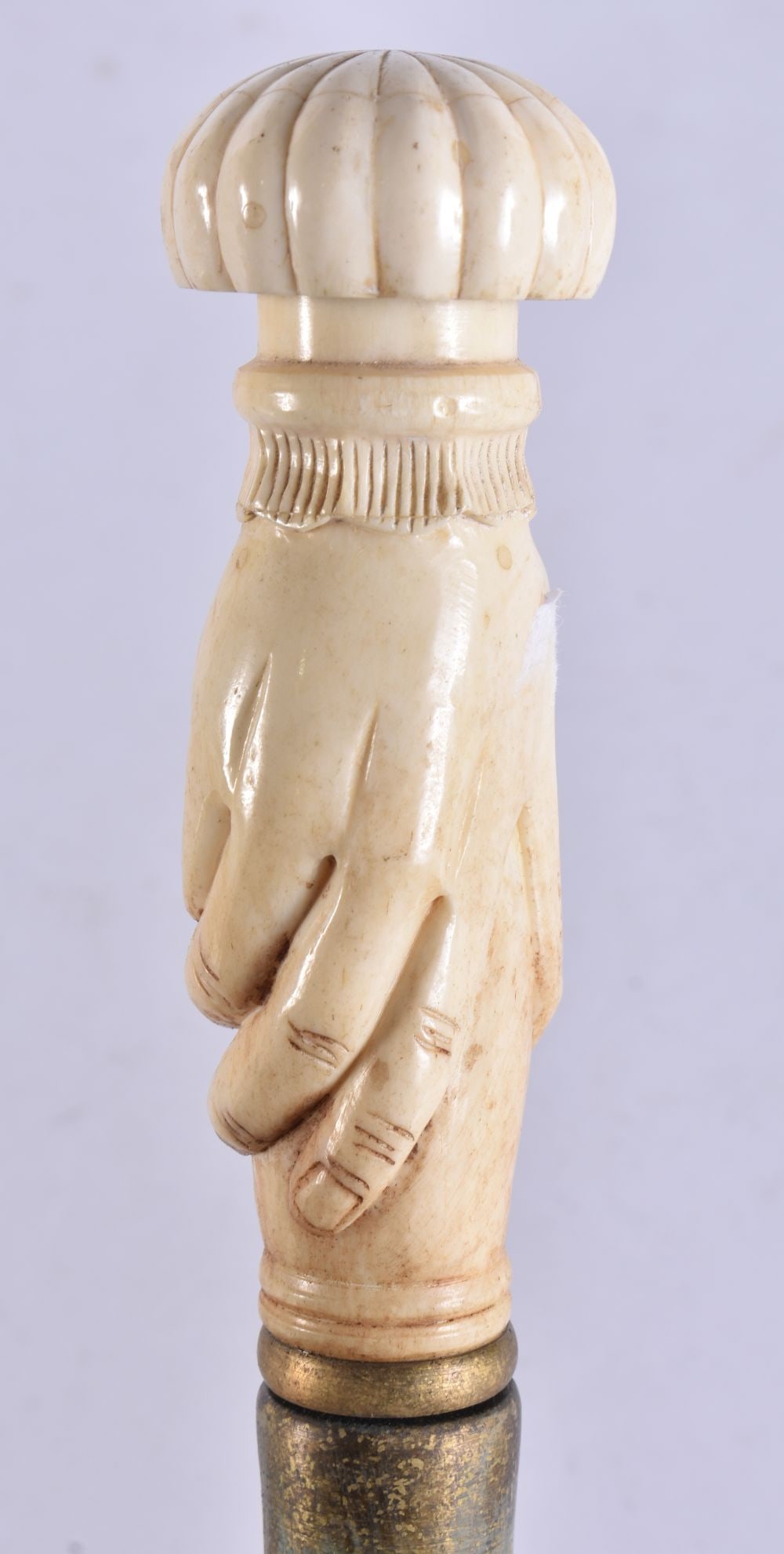 A CONTINENTAL CARVED BONE WALKING CANE. 90 cm long.: A CONTINENTAL CARVED BONE WALKING CANE. 90 cm long.