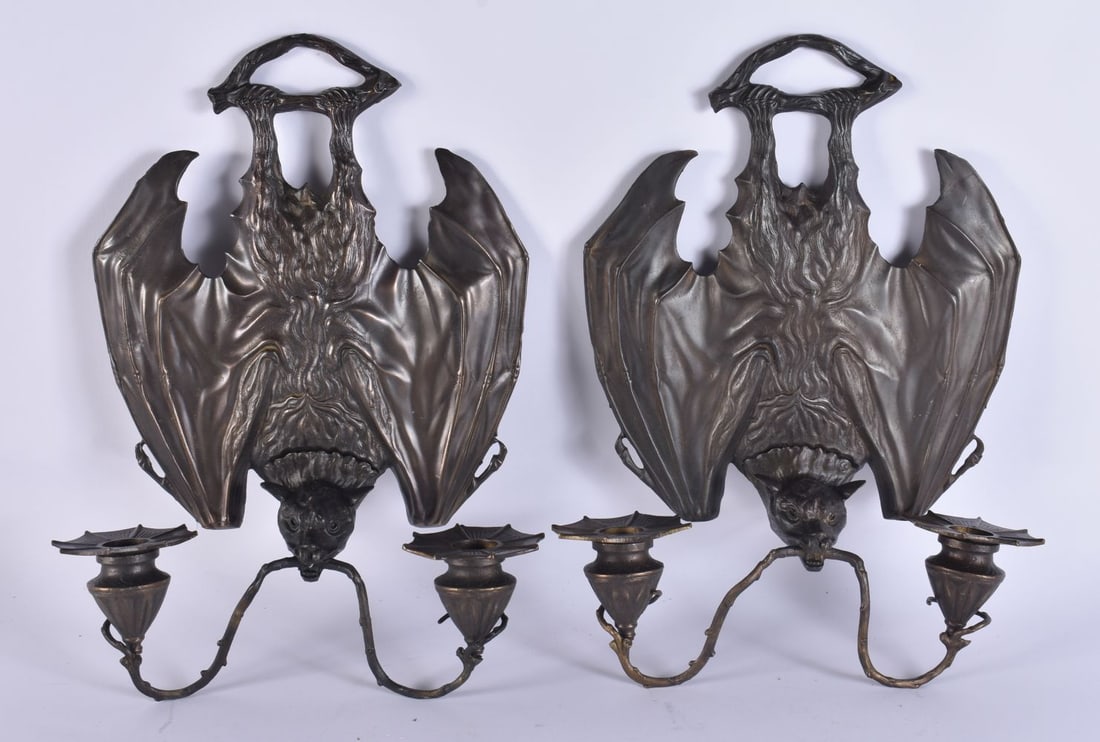 A PAIR OF BRONZE BAT WALL SCONCES. 32 cm x 24 cm.: A PAIR OF BRONZE BAT WALL SCONCES. 32 cm x 24 cm.
