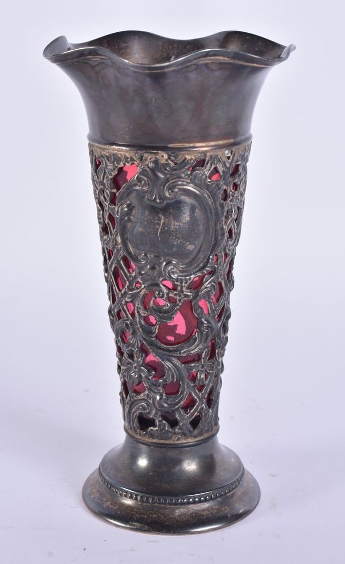 AN ANTIQUE SILVER RUBY LINED VASE. 154 grams overall. 15 cm high. (1 of 5)