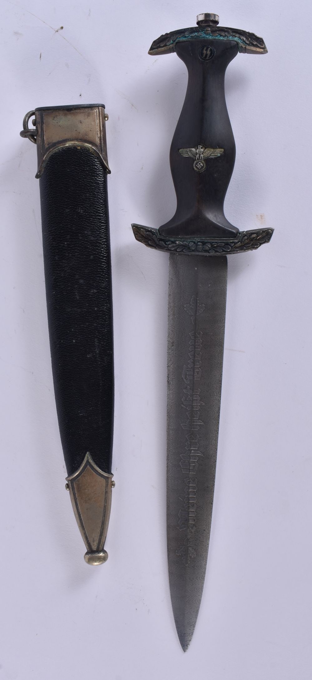 A GERMAN PAUL WAYERSBURG MILITARY DAGGER. 37 cm long. WE ARE UNABLE TO OFFER IN HOUSE SHIPPING ON T (1 of 6)