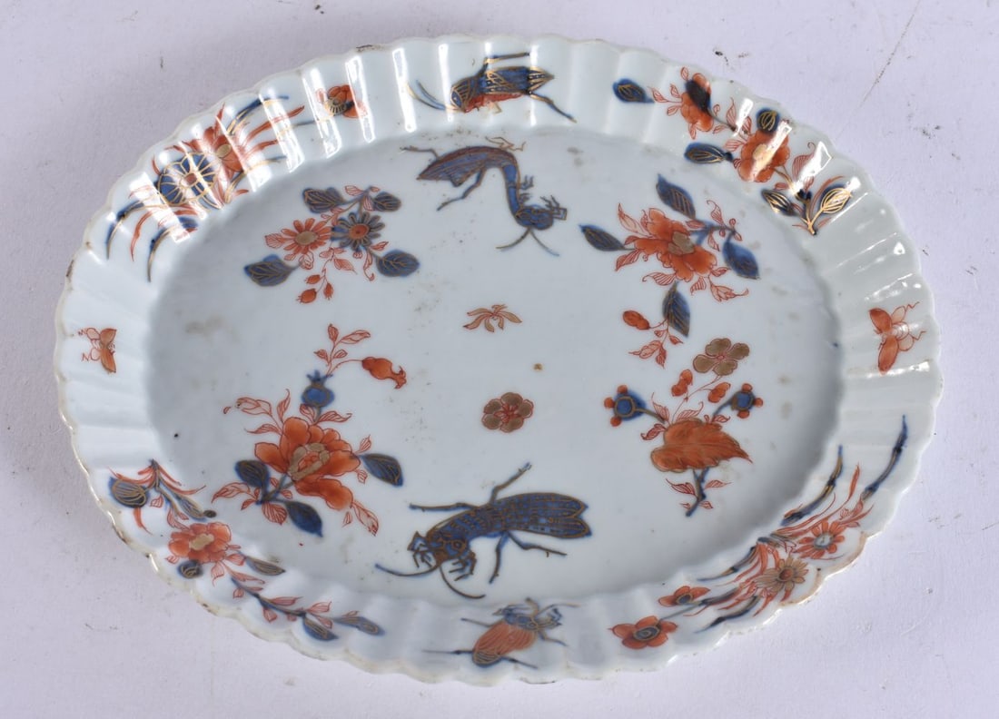 A RARE 17TH/18TH CENTURY CHINESE IMARI PRAYING MANTIS DISH Kangxi/Yongzheng. 17.5 cm x 14cm. (1 of 5)
