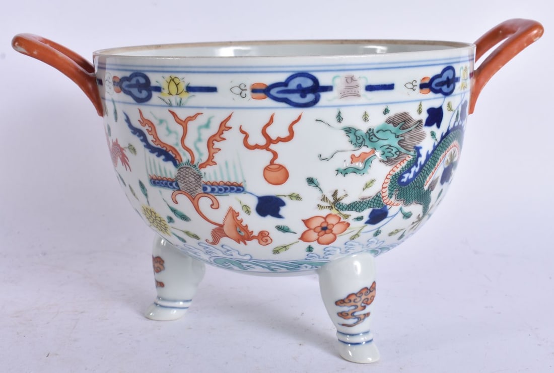 A CHINESE DOUCAI PORCELAIN TWIN HANDLED PORCELAIN BOWL/CENSER Guangxu mark and possibly of the perio (1 of 6)