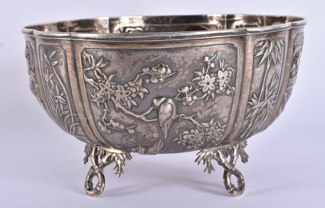 A 19TH CENTURY CHINESE EXPORT SILVER DRAGON BOWL Qing. 424 grams. 20 cm x 10 cm. (1 of 6)