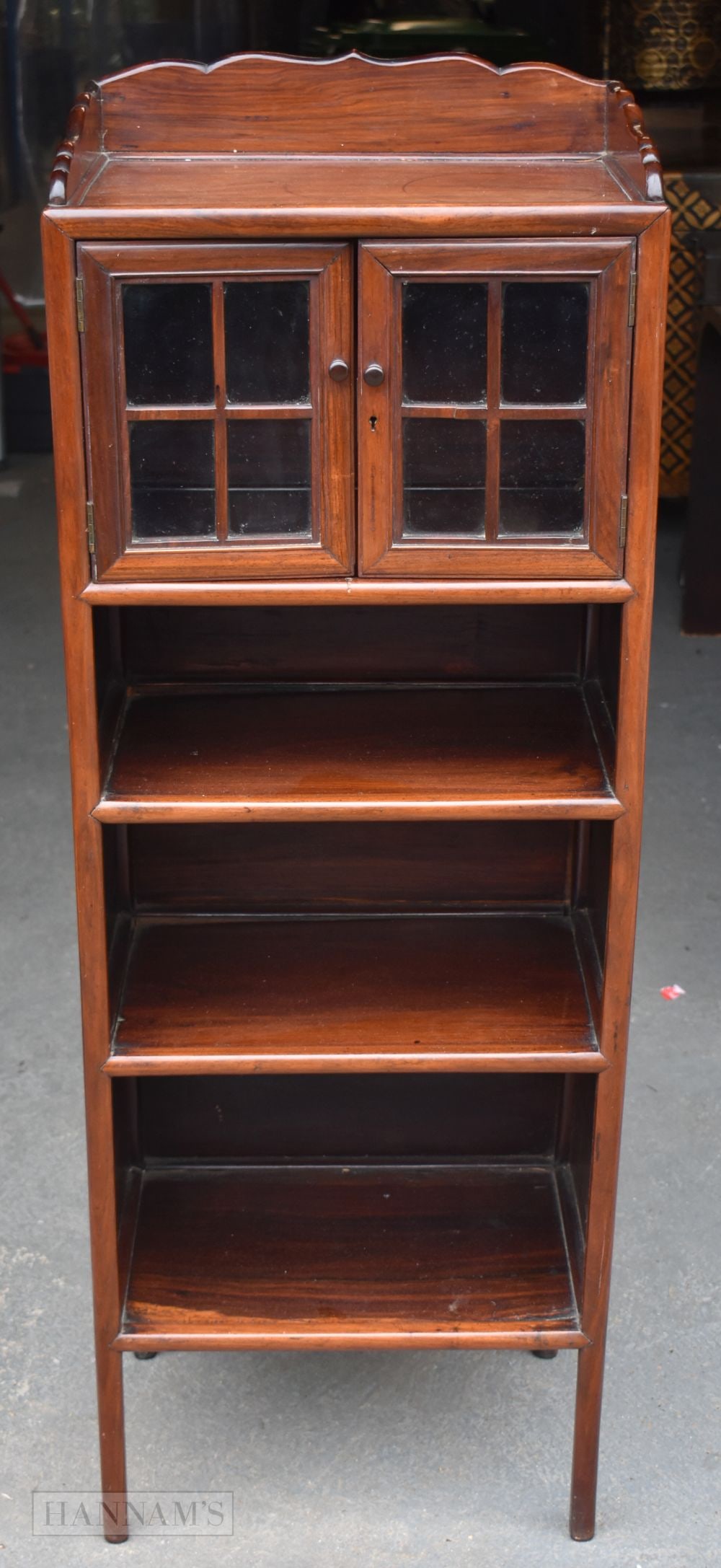 A FINE LATE 19TH CENTURY CHINESE CARVED HUANGHUALI WOOD CABINET Late Qing. 122 cm x 48 cm x 28cm. (1 of 8)