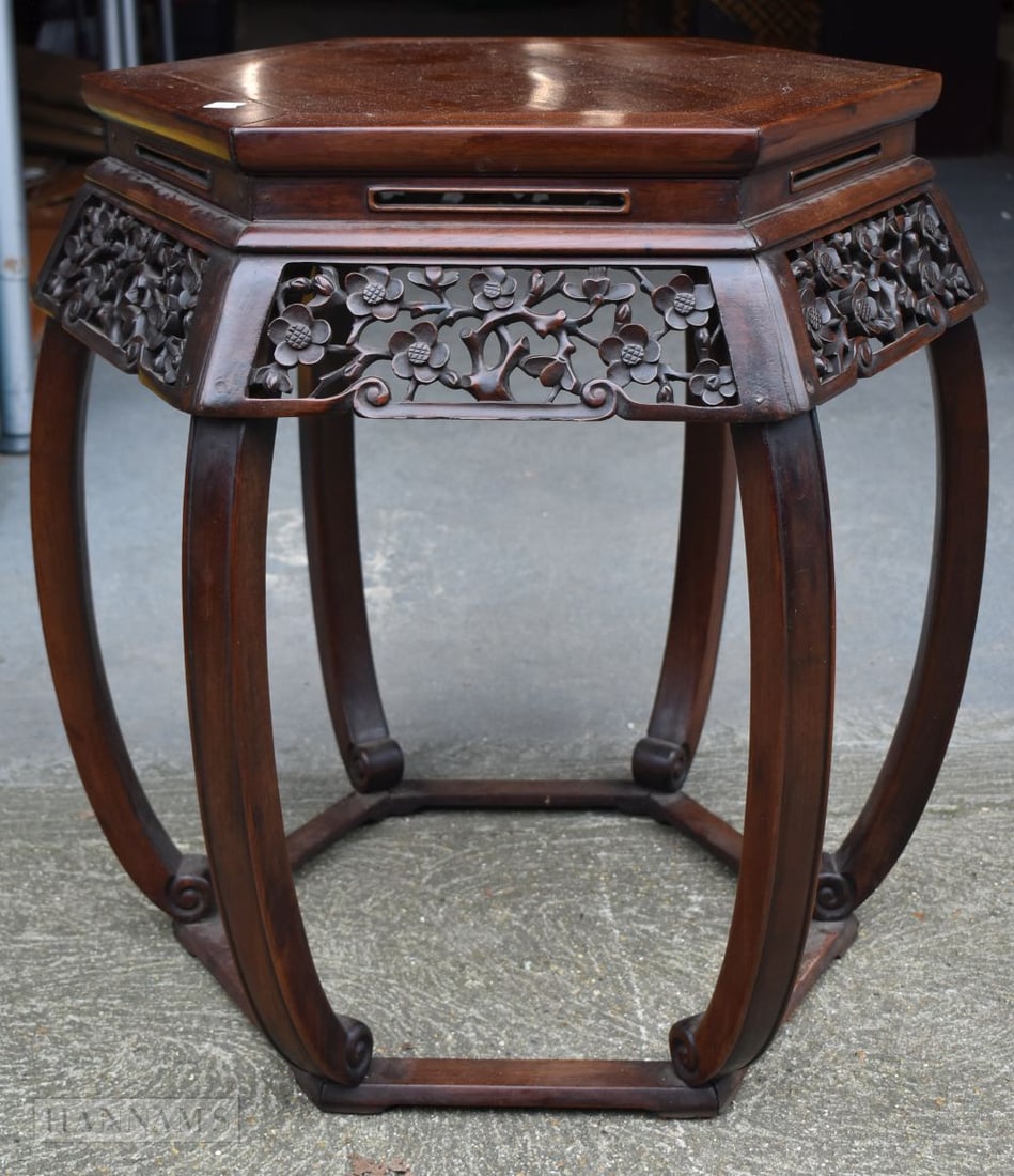 A FINE 19TH CENTURY CHINESE CARVED HUANGHUALI WOOD TABLE Qing, with foliate frieze and curving legs. (1 of 8)