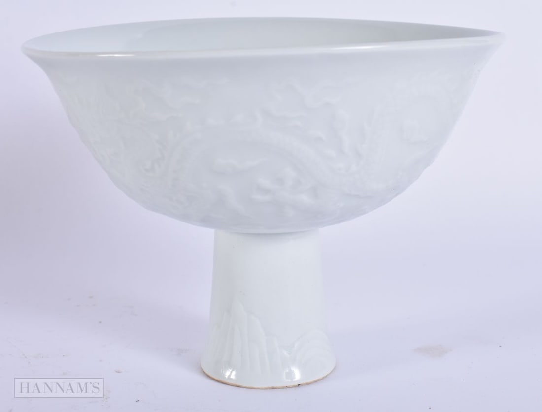 A CHINESE WHITE GLAZED PORCELAIN STEM CUP. 14.5 cm wide. (1 of 4)