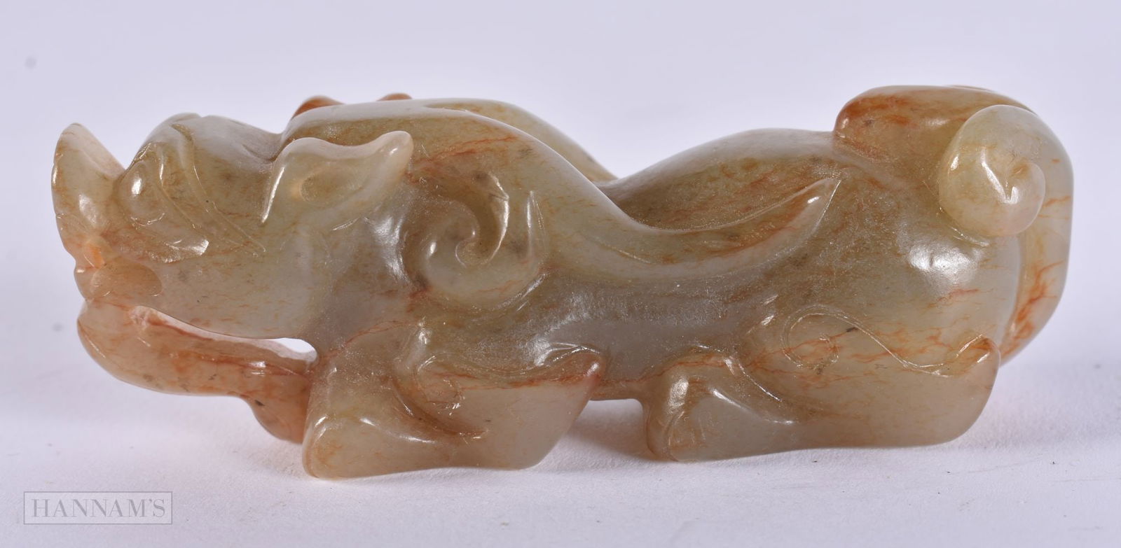 A CHINESE JADE BEAST. 85 grams. 8 cm wide. (1 of 5)