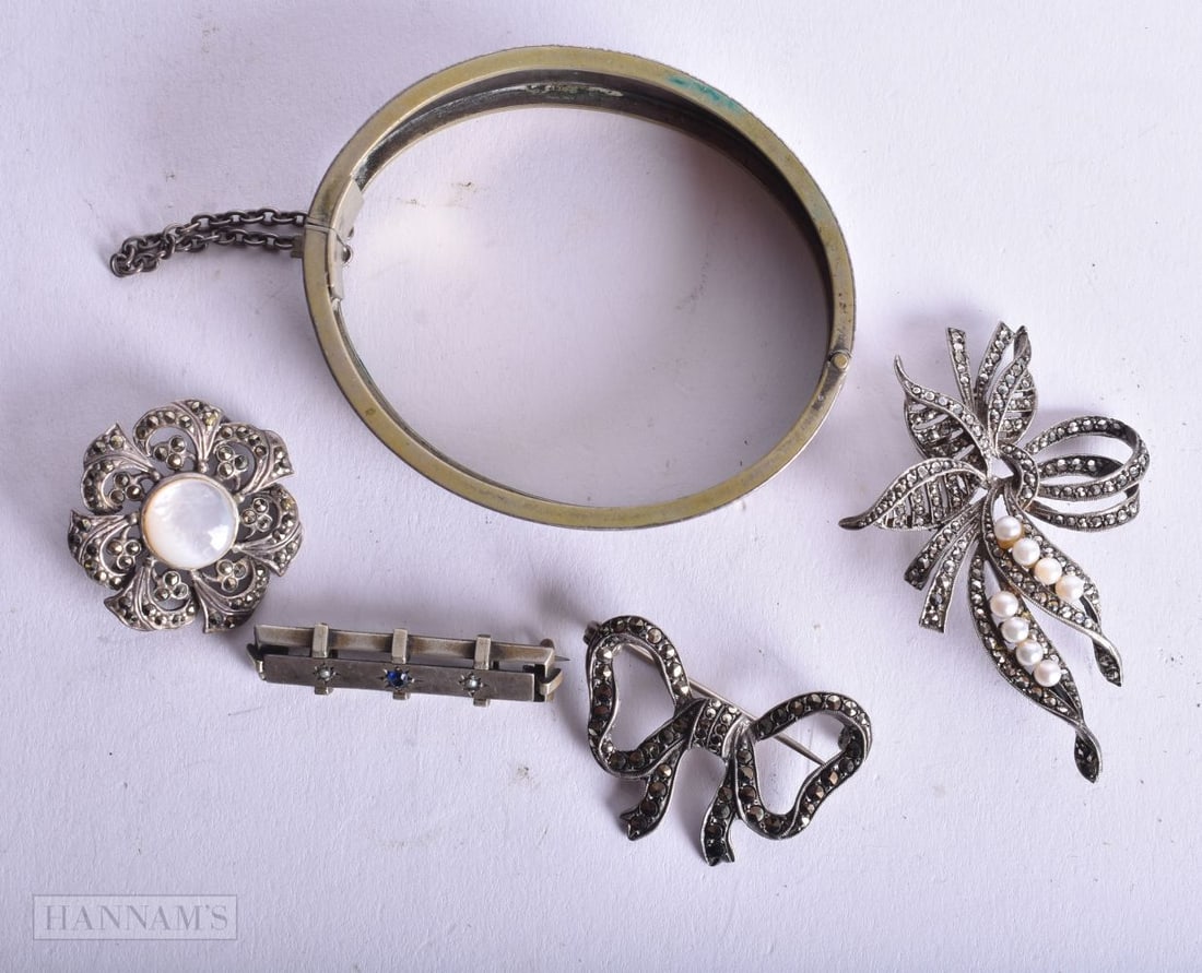 ASSORTED SILVER JEWELLERY. 47 grams. (qty) (1 of 4)