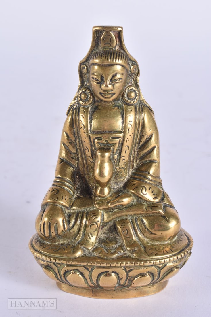 AN 18TH CENTURY CHINESE TIBETAN BRONZE FIGURE OF A BUDDHA. 9.75 cm x 5.5 cm. (1 of 11)
