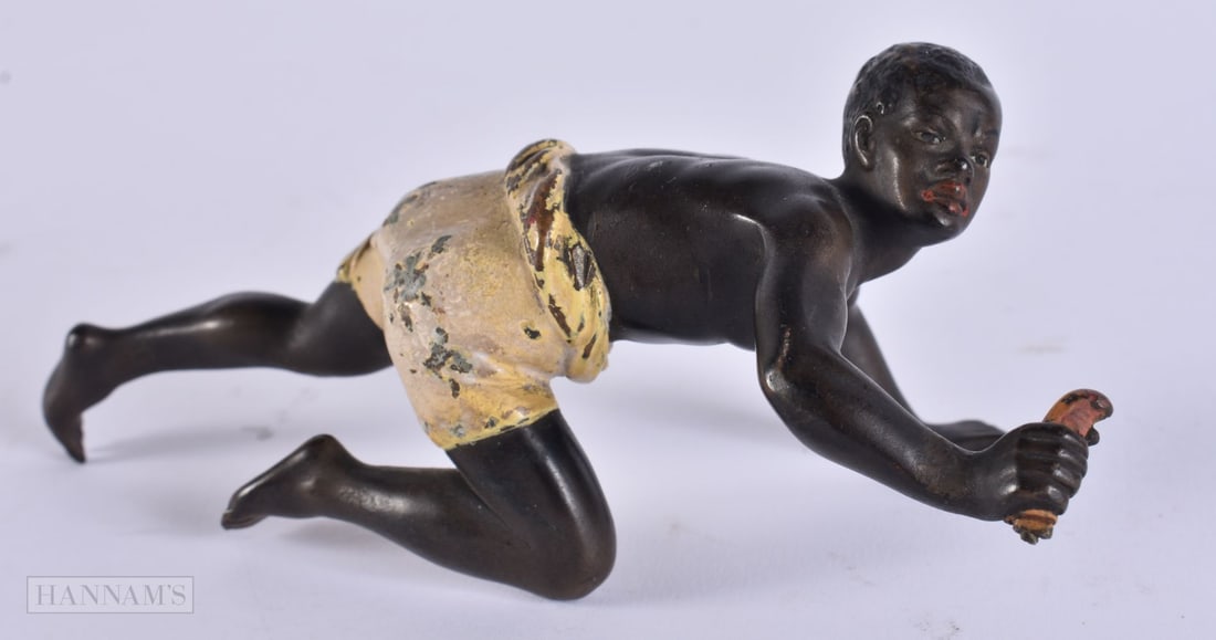 A LATE 19TH CENTURY AUSTRIAN COLD PAINTED BRONZE BOY by Franz Xavier Bergmann. 14cm wide.: A LATE 19TH CENTURY AUSTRIAN COLD PAINTED BRONZE BOY by Franz Xavier Bergmann. 14cm wide.