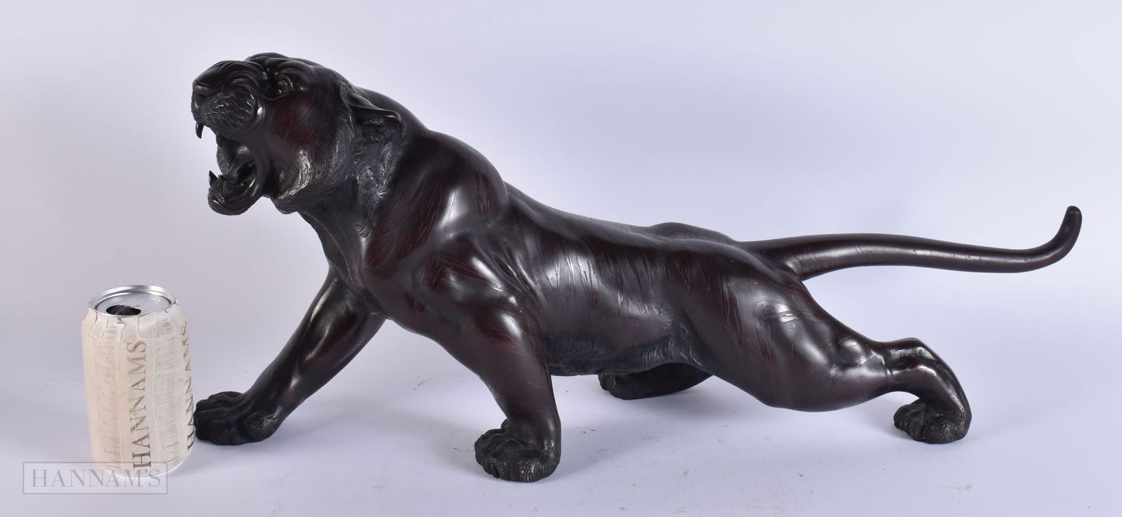 A LARGE 19TH CENTURY JAPANESE MEIJI PERIOD TIGER OKIMONO. 60 cm x 22 cm. (1 of 6)