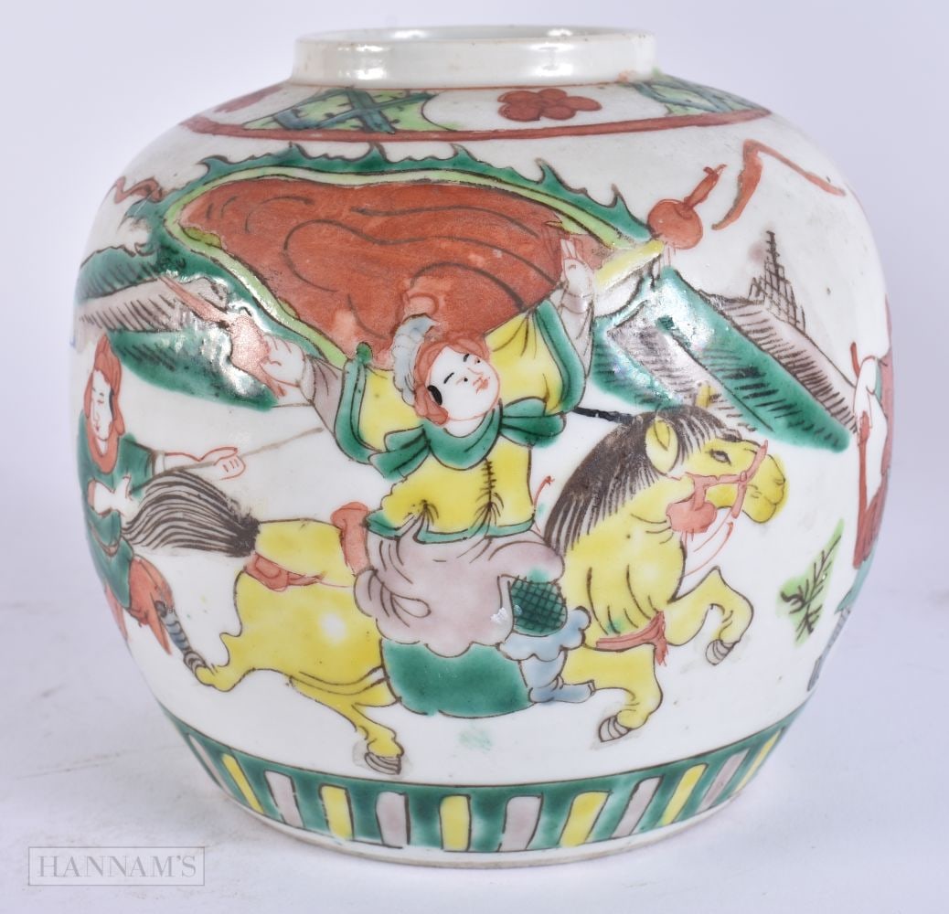 AN EARLY 20TH CENTURY CHINESE FAMILLE VERTE PORCELAIN GINGER JAR Late Qing. 13 cm x 11 cm.: AN EARLY 20TH CENTURY CHINESE FAMILLE VERTE PORCELAIN GINGER JAR Late Qing. 13 cm x 11 cm.