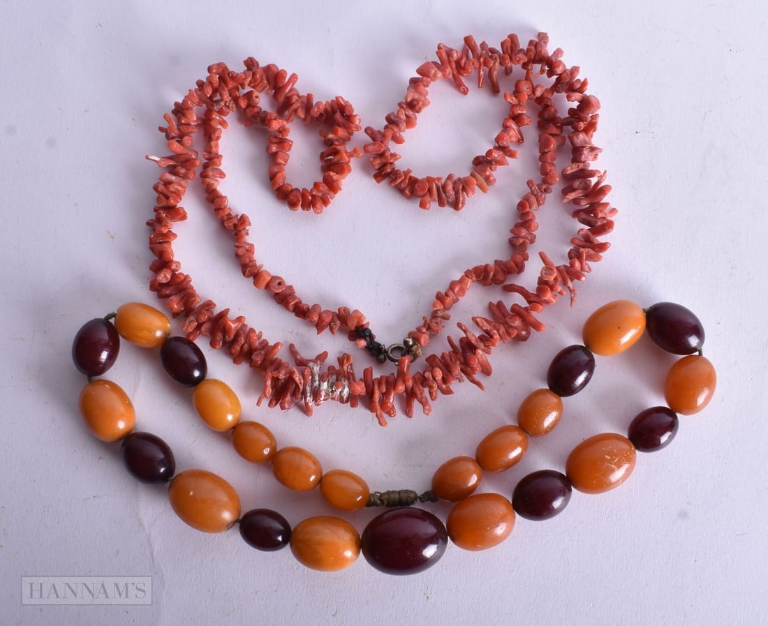 A Coral Necklace together with a Bead Necklace. Longest 76cm, Largest Bead 19mm, total weight 104g (1 of 3)