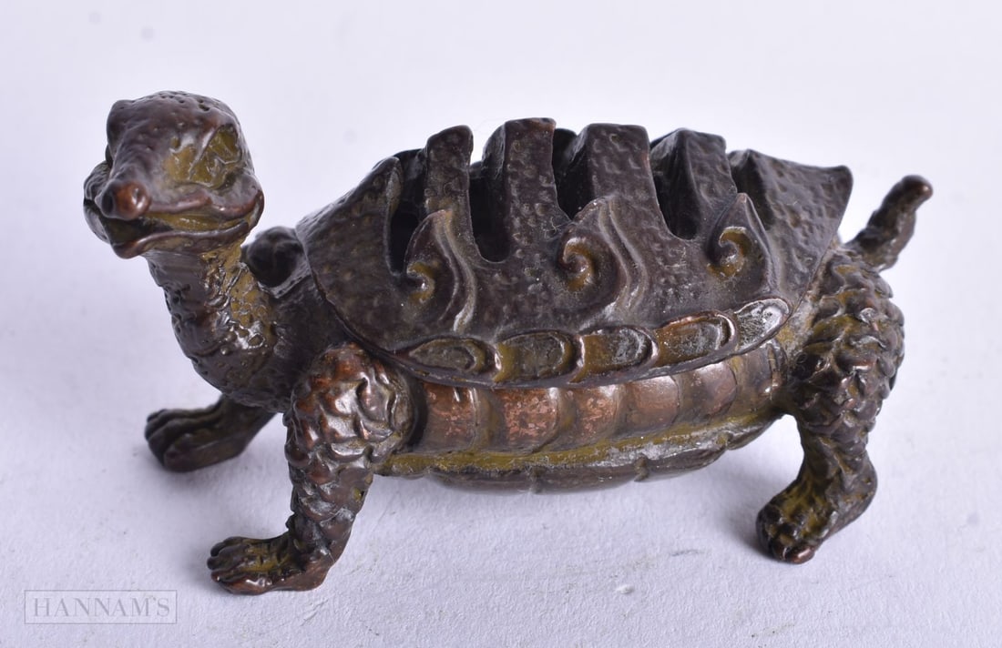 A Bronze Turtle Censer. 3.3cm x 6.2cm x 3.2cm, weight 106.1g (1 of 5)