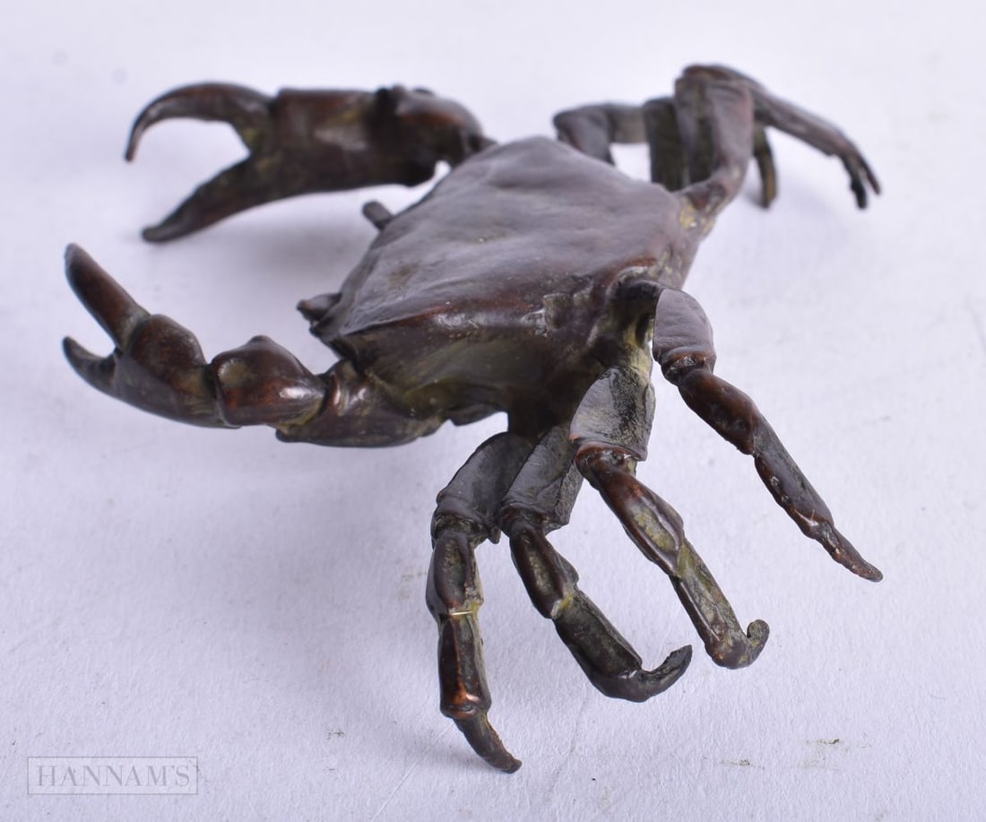 A Bronze Crab. 8.8cm x 6.7cm x 2.2cm, weight 105g: A Bronze Crab. 8.8cm x 6.7cm x 2.2cm, weight 105g