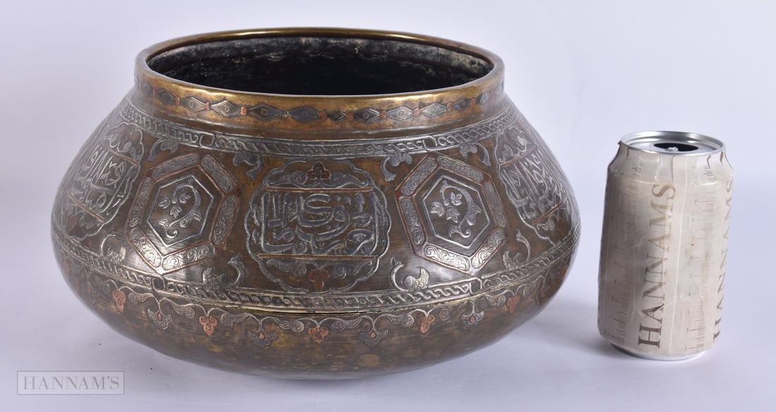 A LOVELY LARGE 19TH CENTURY ISLAMIC SILVER INLAID MAMLUK BASIN. 28cm x 16 cm. (1 of 5)
