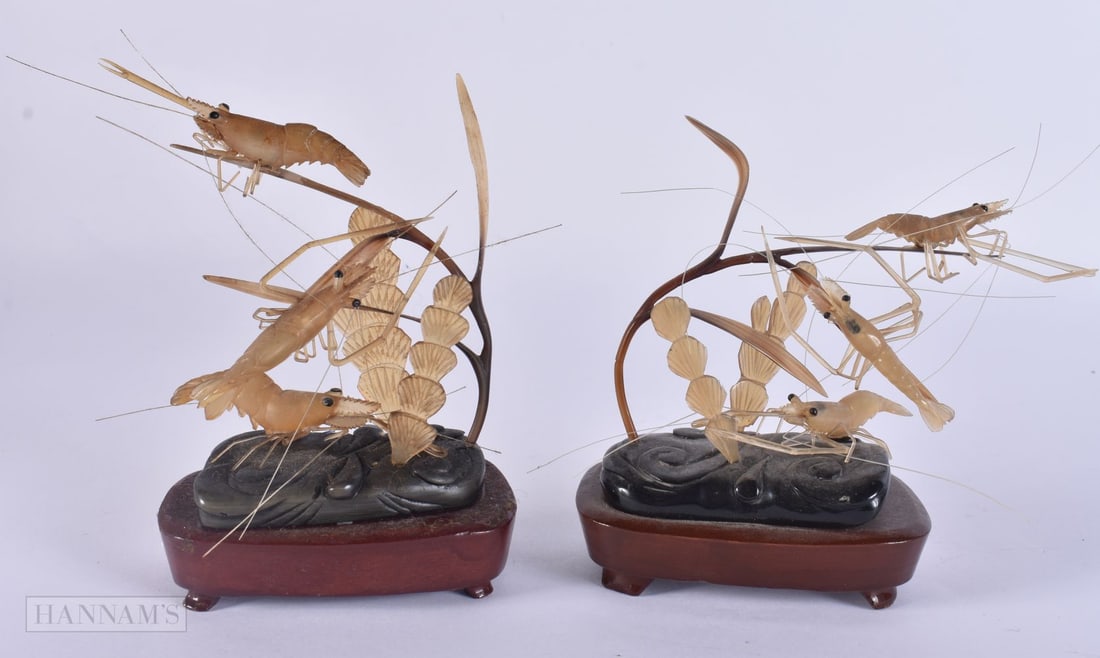 A PAIR OF CHINESE CARVED HORN CRUSTACEAN GROUPS. 12 cm x 12 cm.: A PAIR OF CHINESE CARVED HORN CRUSTACEAN GROUPS. 12 cm x 12 cm.