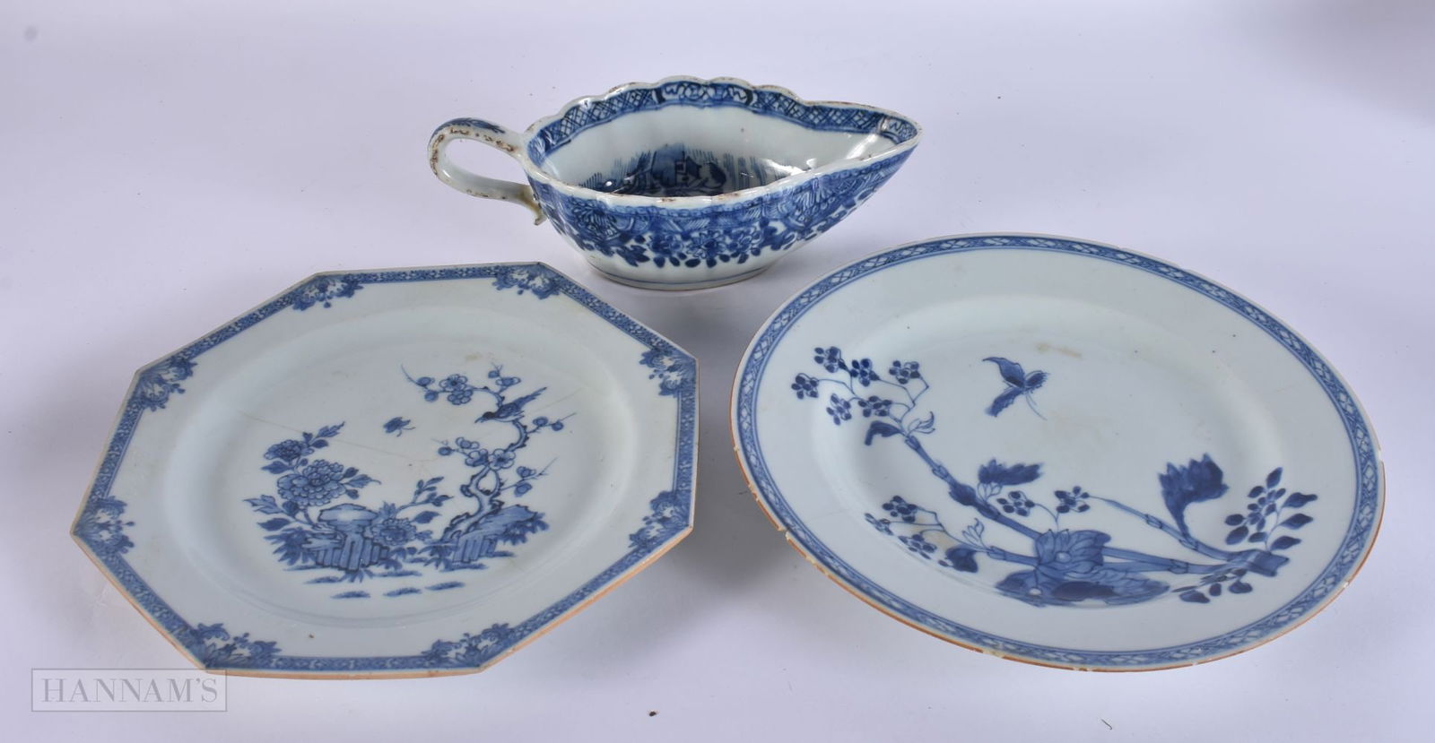 TWO 18TH CENTURY CHINESE EXPORT PORCELAIN PLATES Qianlong, together with a similar sauceboat. 20 cm (1 of 7)