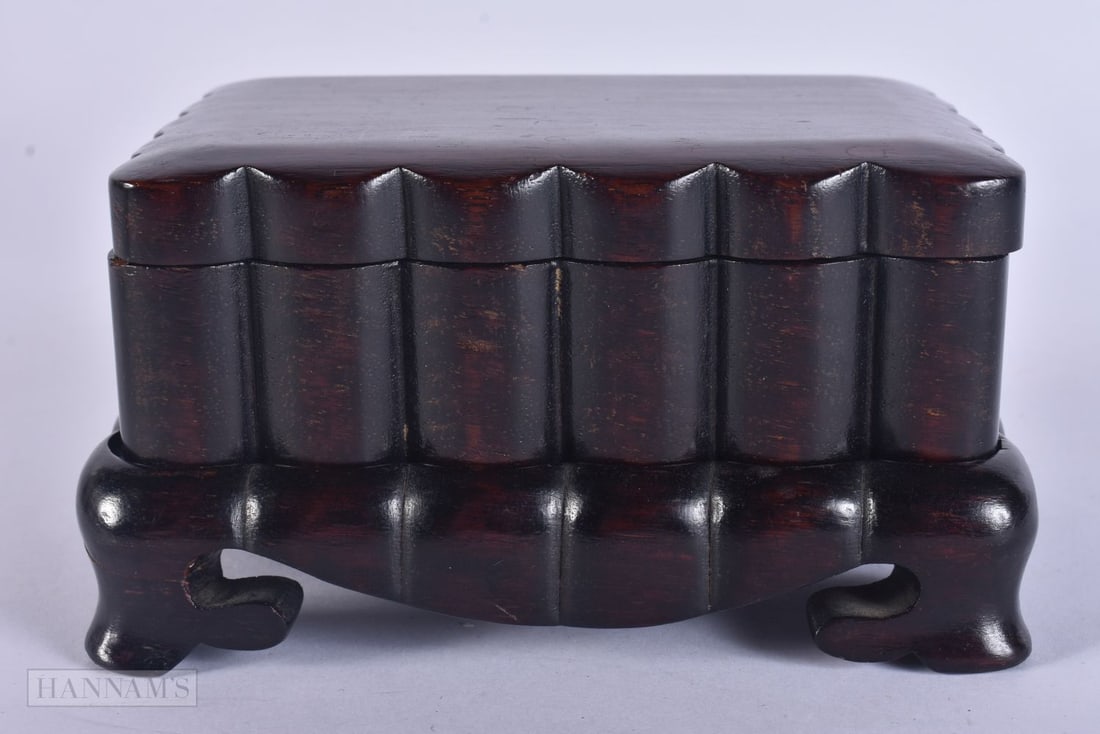 A 19TH CENTURY CHINESE HARDWOOD BOX COVER ON STAND Late Qing. 13.5 cm x 9.5 cm. (1 of 6)