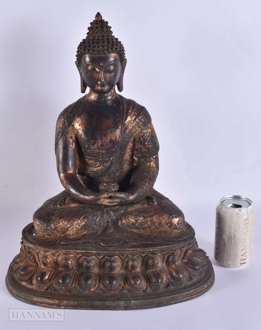 A LARGE CHINESE TIBETAN LACQUERED BRONZE BUDDHA. 42 cm x 26 cm.: A LARGE CHINESE TIBETAN LACQUERED BRONZE BUDDHA. 42 cm x 26 cm.