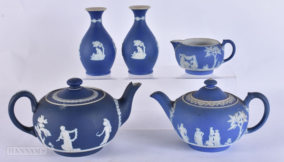 ASSORTED ADAMS AND WEDGWOOD JASPERWARE. Largest 22cm wide. (5): ASSORTED ADAMS AND WEDGWOOD JASPERWARE. Largest 22cm wide. (5)
