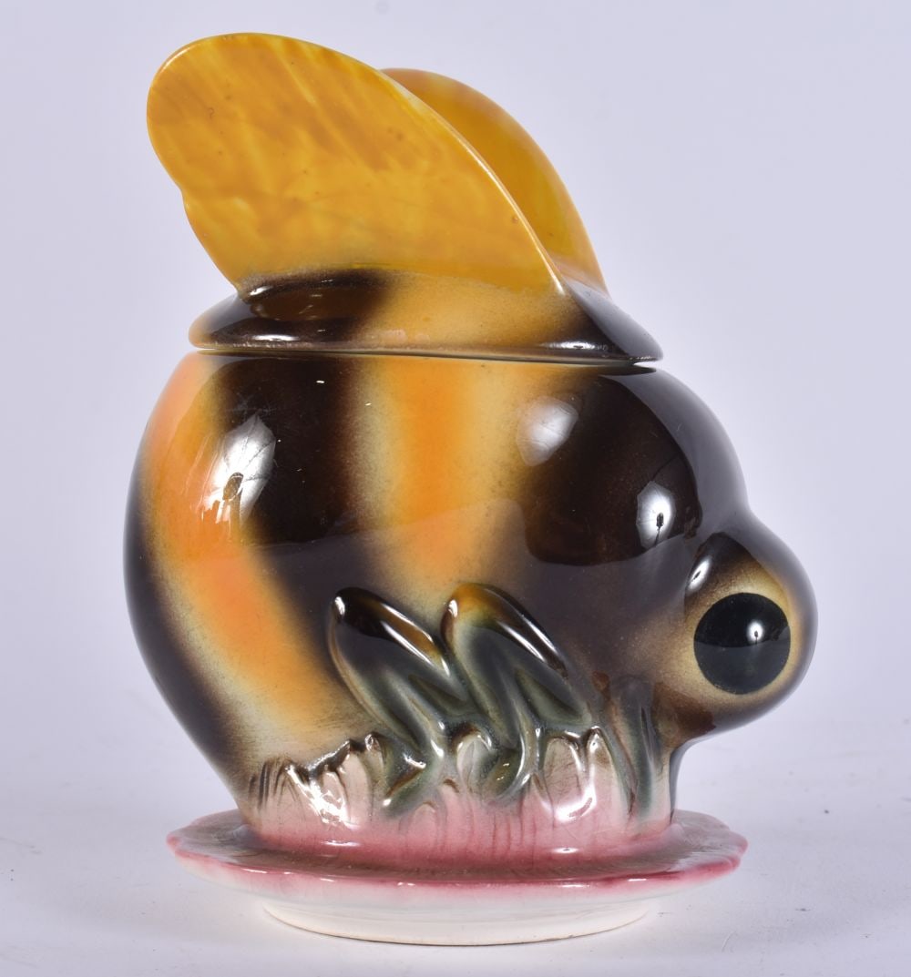 A RARE GERMAN GOEBEL CERAMIC BEE HONEY JAR AND COVER. 13 cm x 8 cm. (1 of 4)