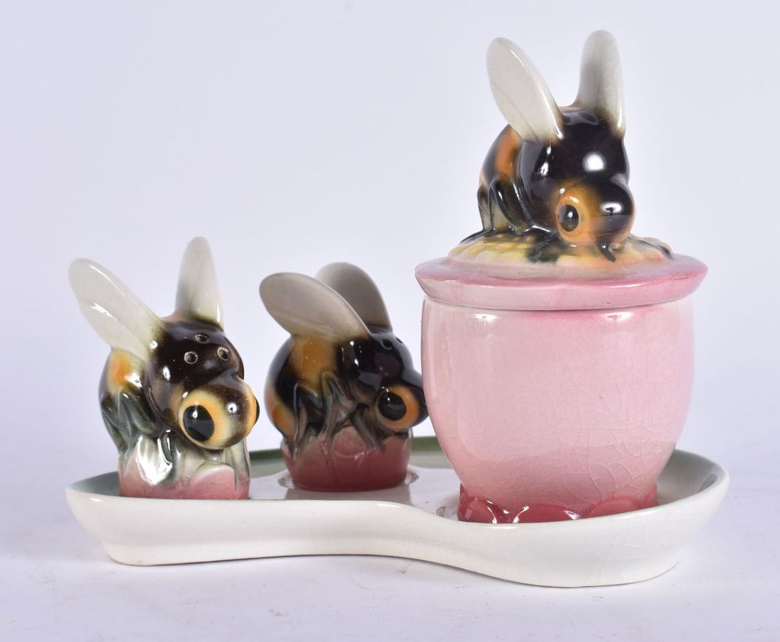 A RARE GERMAN GOEBEL CERAMIC BEE CRUET SET. 14 cm x 12 cm. (1 of 5)