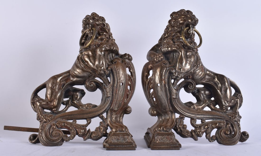 A PAIR OF 19TH CENTURY FRENCH CHATEAU CAST IRON LION CHENETTES. 27 cm x 20 cm. (1 of 5)