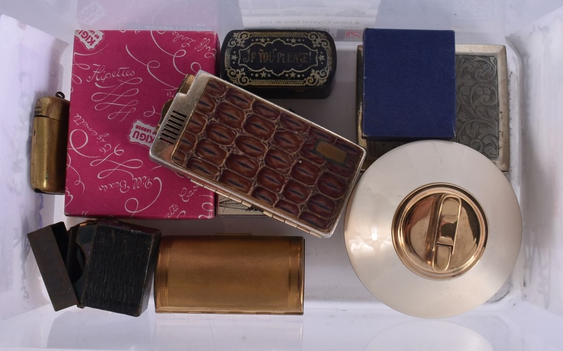 ASSORTED COLLECTABLES including snuff boxes etc. (qty) (1 of 2)