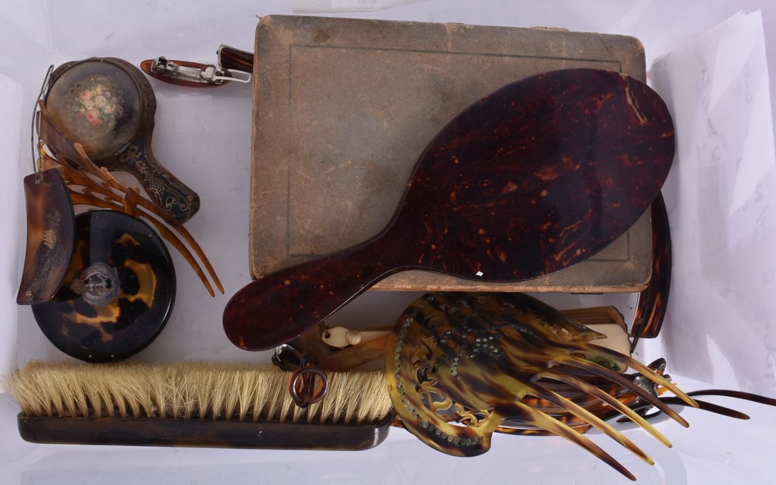 TWO BOXES OF VANITY COLLECTABLES. (qty) (1 of 4)