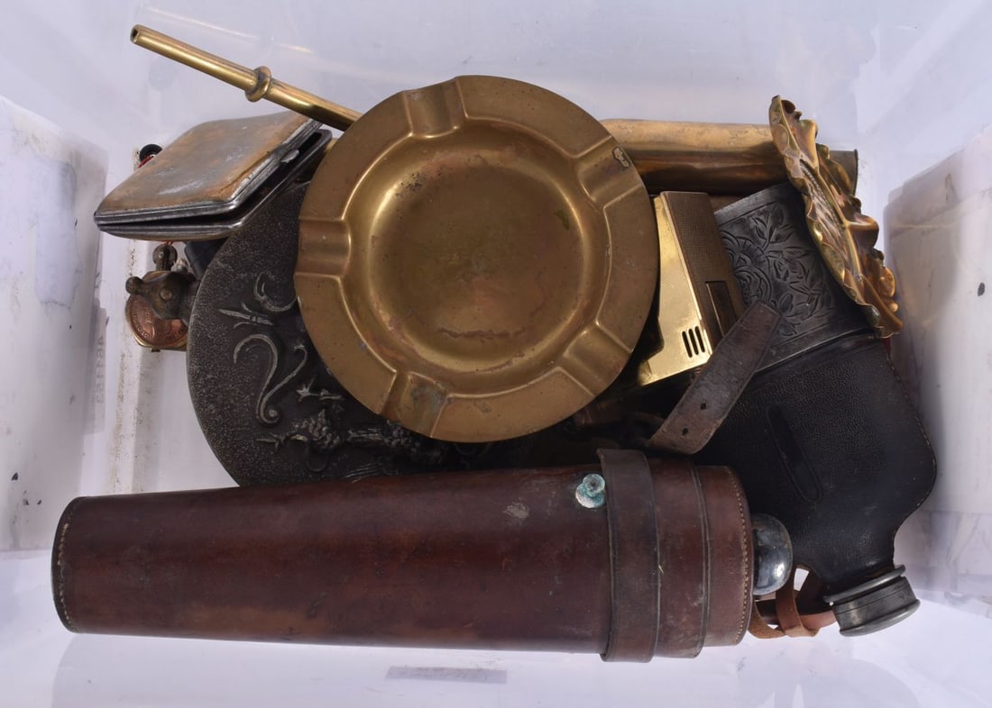 ASSORTED SMOKING EPHEMERA etc. (qty) (1 of 3)