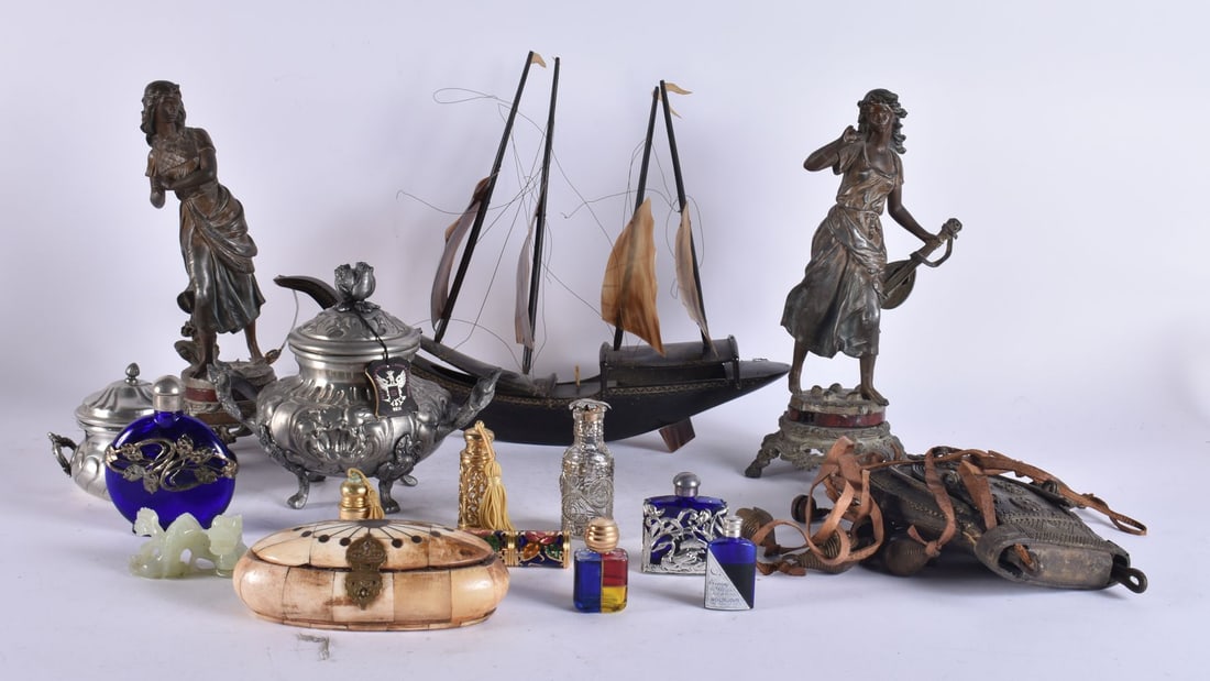 ASSORTED COLLECTABLES including a horn boat, pewter caddy etc. (qty) (1 of 4)