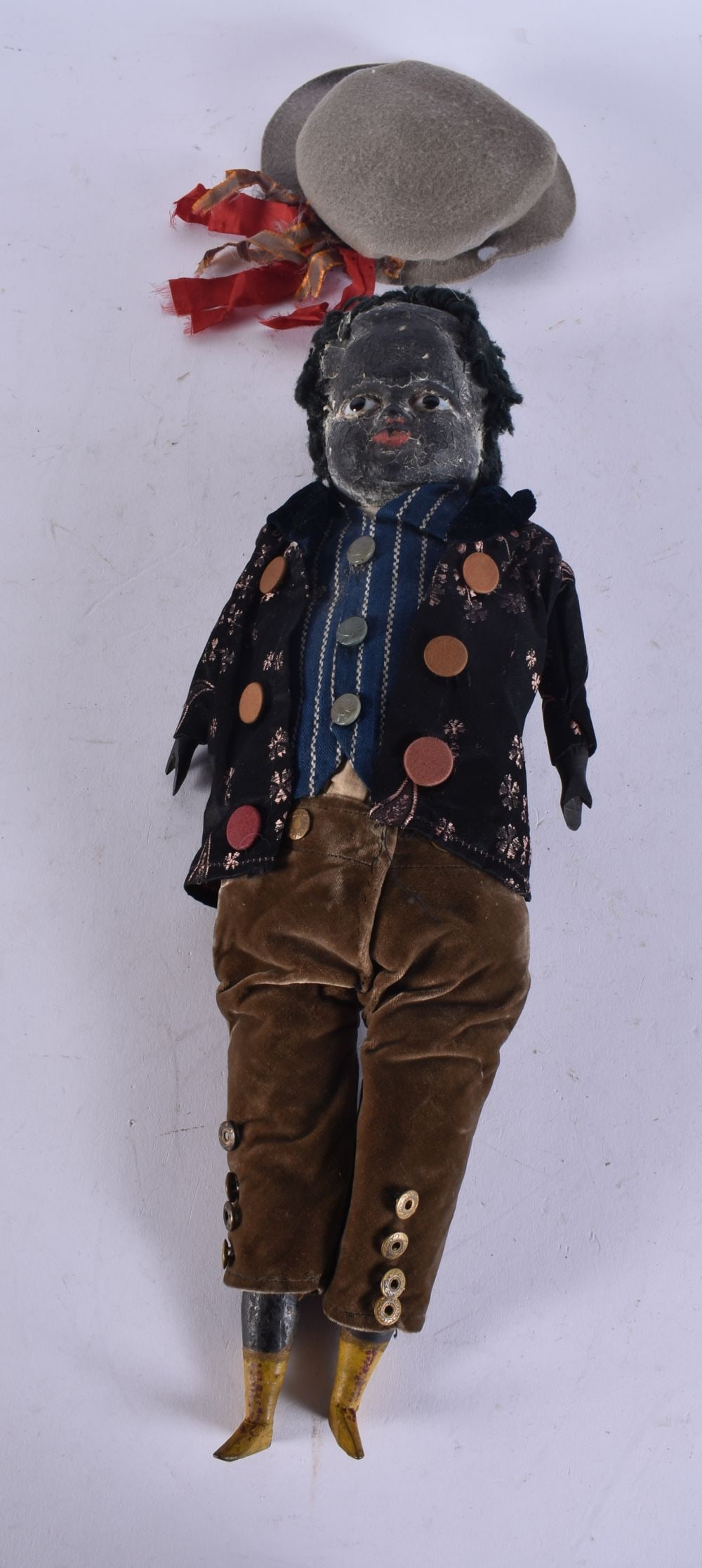 AN UNUSUAL VINTAGE DOLL. 34 cm long. (1 of 3)