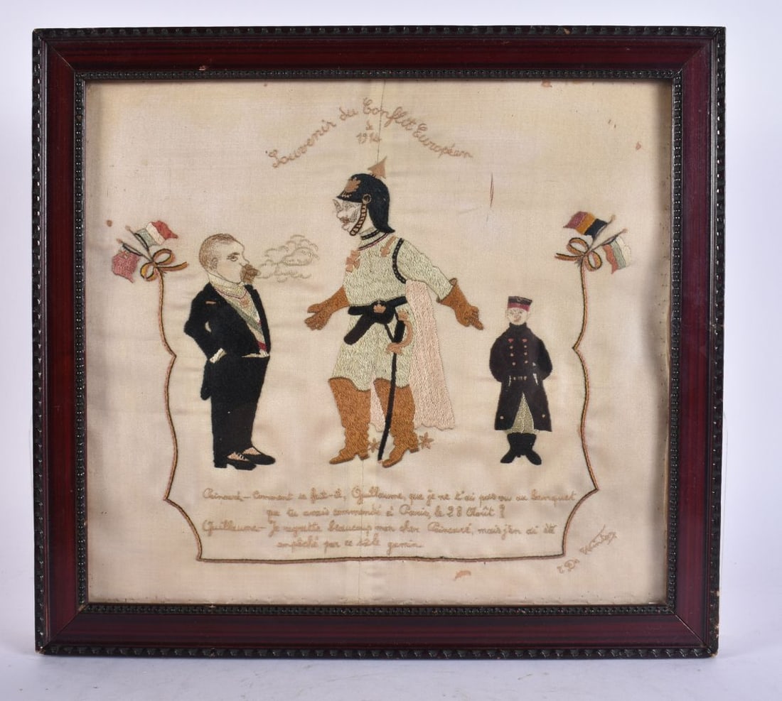 A RARE EARLY 20TH CENTURY MILITARY INTEREST WWI SILK PANEL depicting assorted military figures. 28 c (1 of 7)