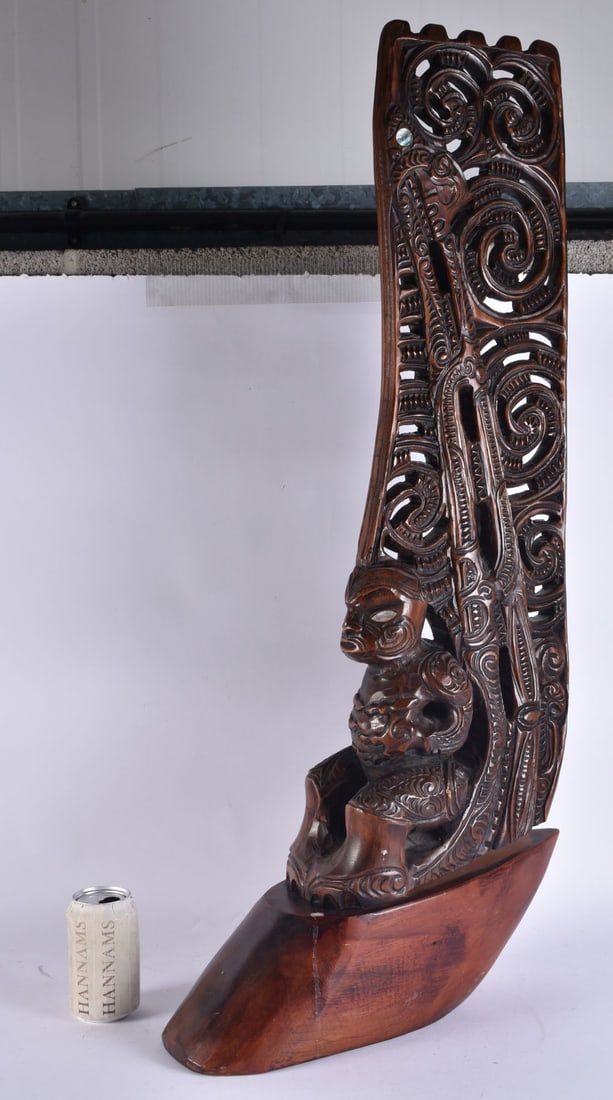 A VERY LARGE NEW ZEALAND MAORI ABELONE SHELL TRIBAL WOOD CARVING. 94 cm x 38 cm. (1 of 6)