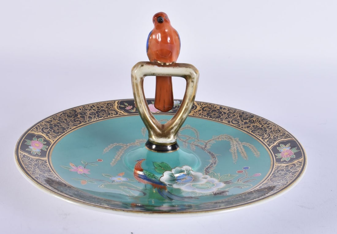 AN UNUSUAL JAPANESE NORITAKE PORCELAIN DISH. 19 cm wide. (1 of 5)