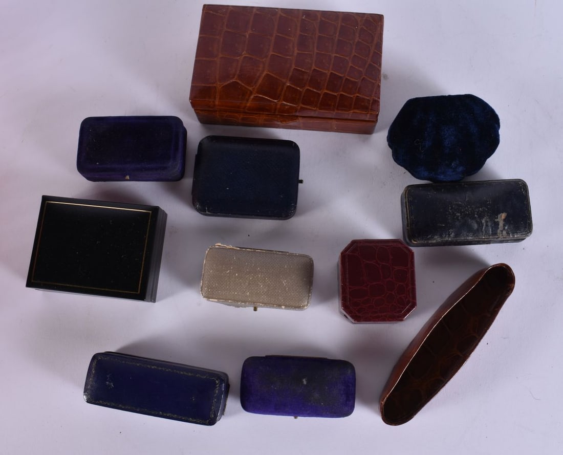 ASSORTED JEWELLERY BOXES. (qty) (1 of 3)