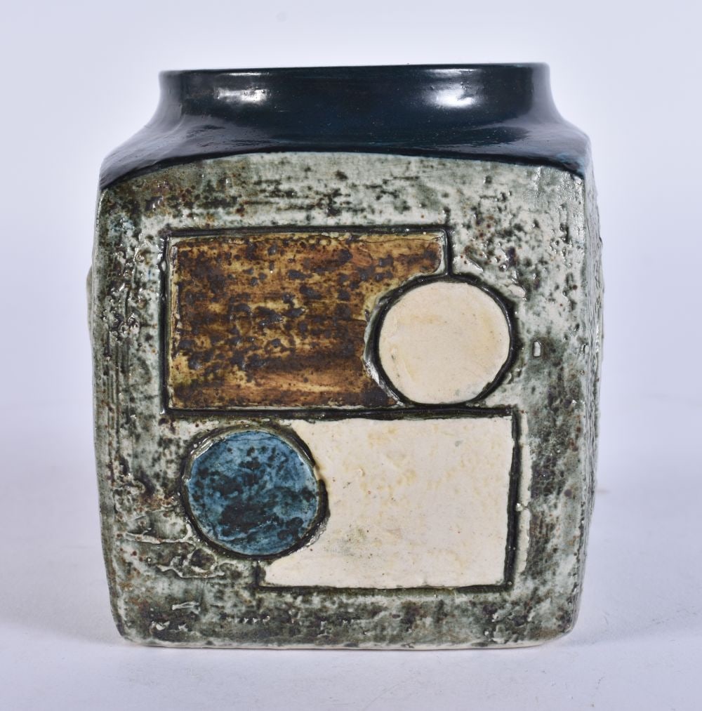 A TROIKA POTTERY VASE. 9 cm x 7.5 cm. (1 of 6)