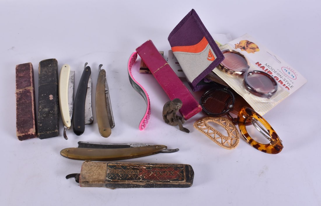 VINTAGE RAZORS etc. (qty) (1 of 3)