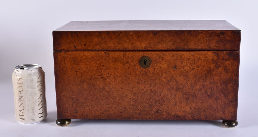A LARGE EARLY VICTORIAN BURR WALNUT TEA CADDY. 35 cm x 18 cm x 20 cm. (1 of 9)